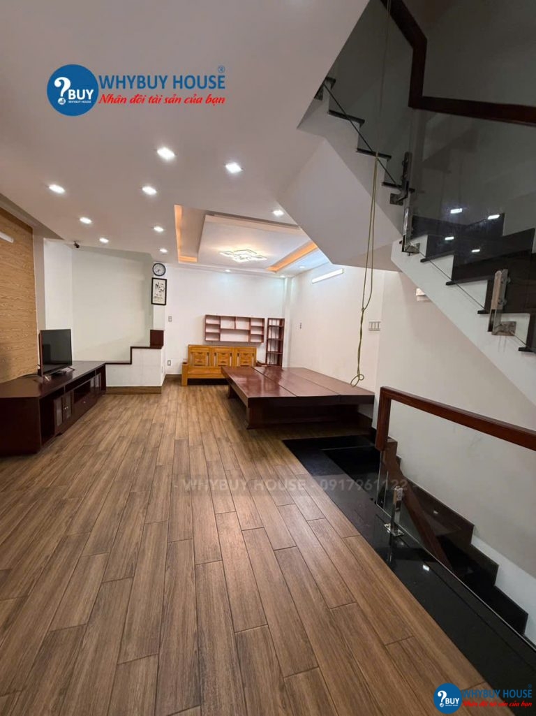 Cho thuê nhà thật đẹp có nhà xe ô tô ở Khu dân cư An Sương, giá 15tr, 5x15m2, 3.5 lầu.