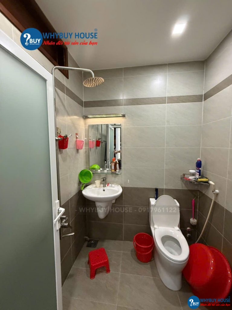 Cho thuê nhà thật đẹp có nhà xe ô tô ở Khu dân cư An Sương, giá 15tr, 5x15m2, 3.5 lầu.