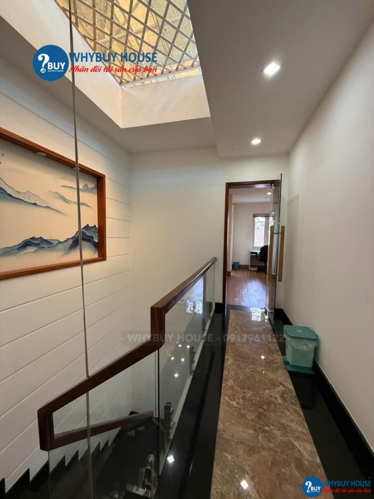Cho thuê nhà thật đẹp có nhà xe ô tô ở Khu dân cư An Sương, giá 15tr, 5x15m2, 3.5 lầu.